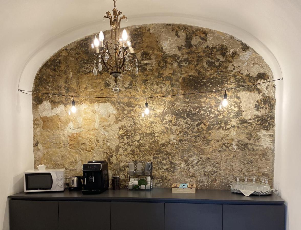 Settegrana Suite Con Vasca Idromassaggio Cinisi Exterior photo